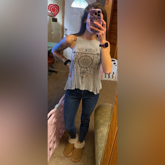 Threads Studio Tops - Grey Dreamcatcher Graphic Women's Tank Top
